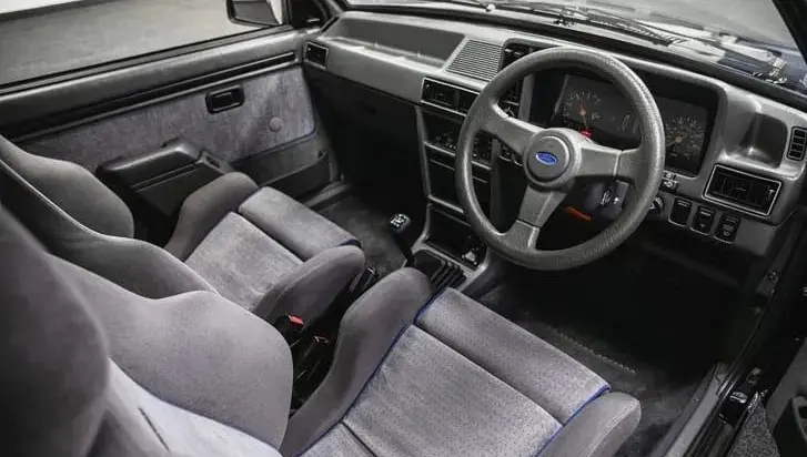 Foto do carro por dentro