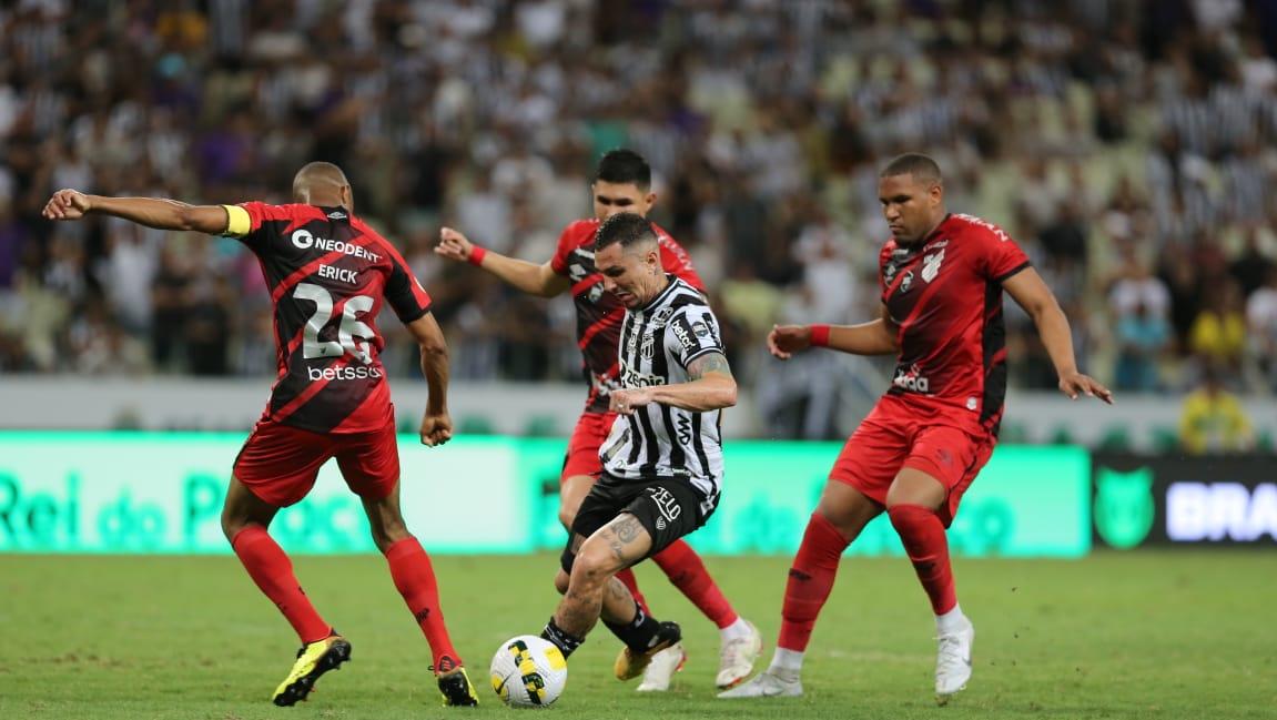 Fortaleza empata com o Athletico-PR fora de casa e aumenta sequência sem  vitórias na Série A - Jogada - Diário do Nordeste
