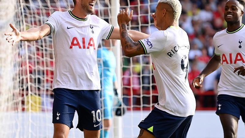 Tottenham confirma recuperação e vence em Nottingham