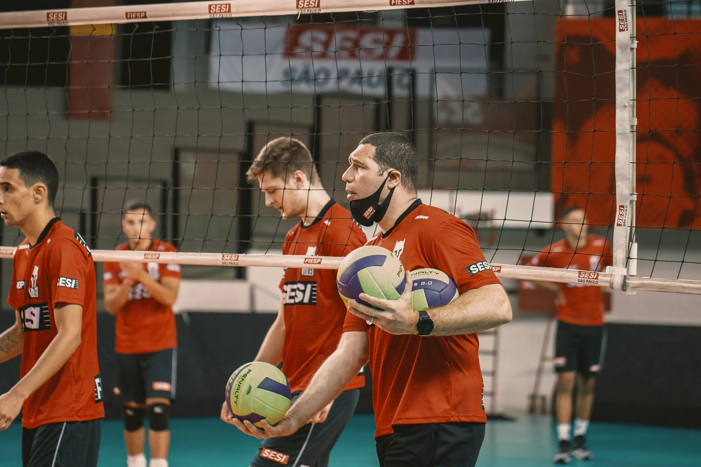 Como técnico de equipe adulta, a estreia foi em 2020 pelo Sesi-SP