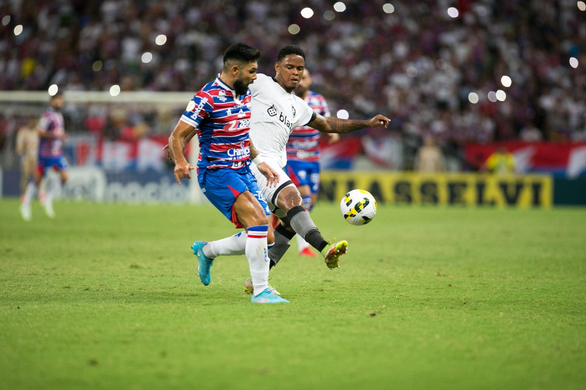 Em nota, Botafogo critica CBF e afirma querer jogar na terça contra o  Fortaleza - Jogada - Diário do Nordeste