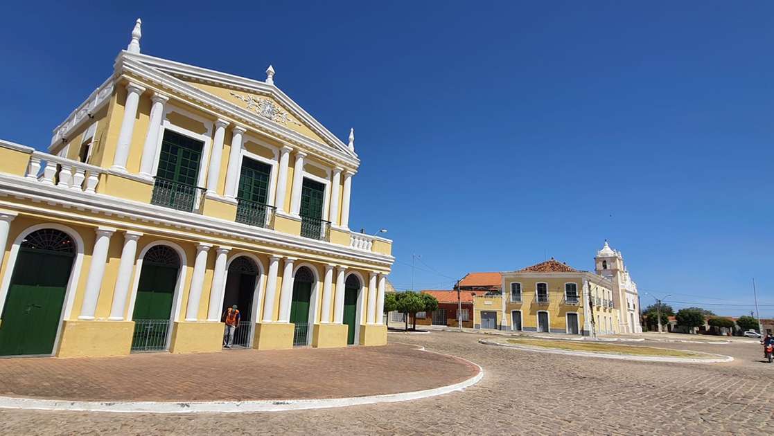 Com prédios e tradições centenárias, como está o primeiro Sítio ...