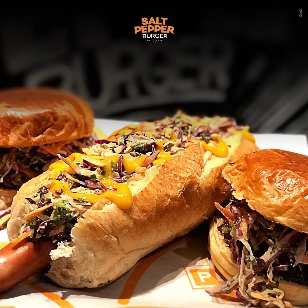 O rodízio do Salt Pepper inclui hambúrgueres e hot dogs