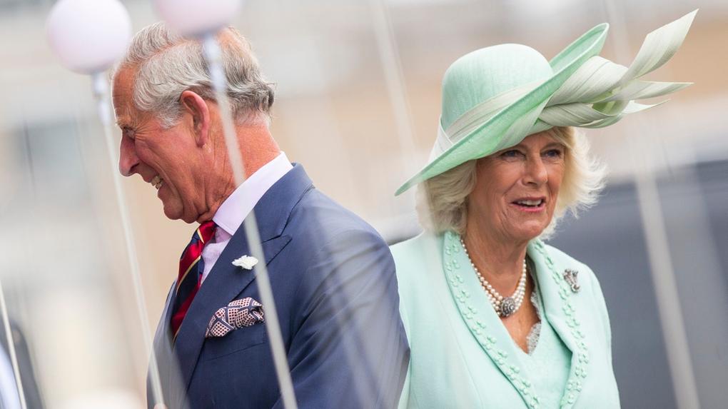 Rei Charles II e a Rainha Consorte Camilla