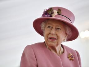 Elizabeth II aos 96 anos