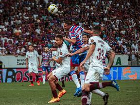 Galhardo marca gol do Fortaleza em jogada aérea