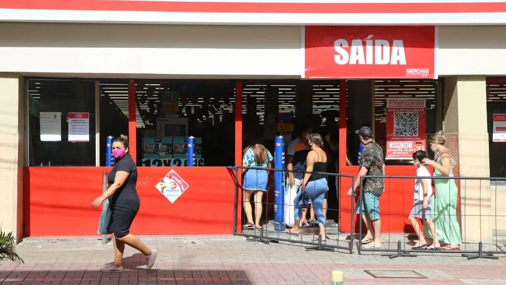 Dia do Comerciário: veja o que abre e fecha em Fortaleza nesta segunda ...