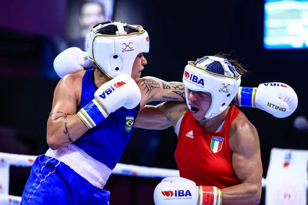 Bia Ferreira é referência feminina em modalidade que chegou a ter a prática proibida por mulheres no Brasil