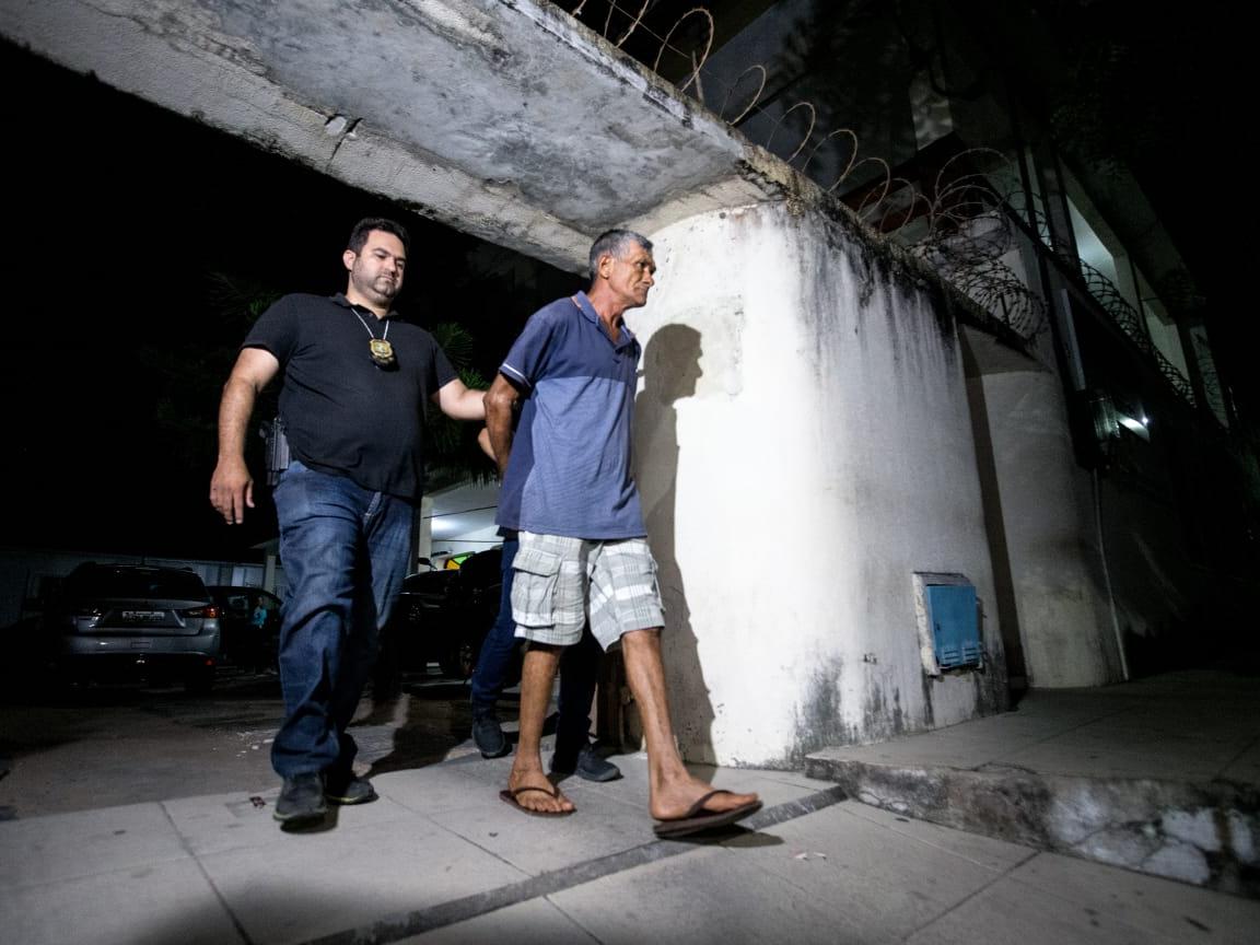 Eleitores de Bolsonaro hostilizam e brigam com grupo petista em bar no  Mercado dos Pinhões - Segurança - Diário do Nordeste