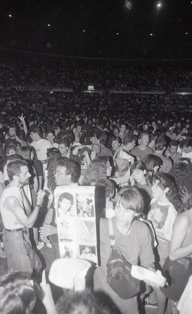A turma dos ambulantes aproveitou a ótima presença de público