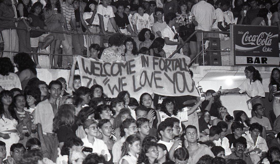 Mensagem de carinho do público cearense para os noruegueses do A-ha
