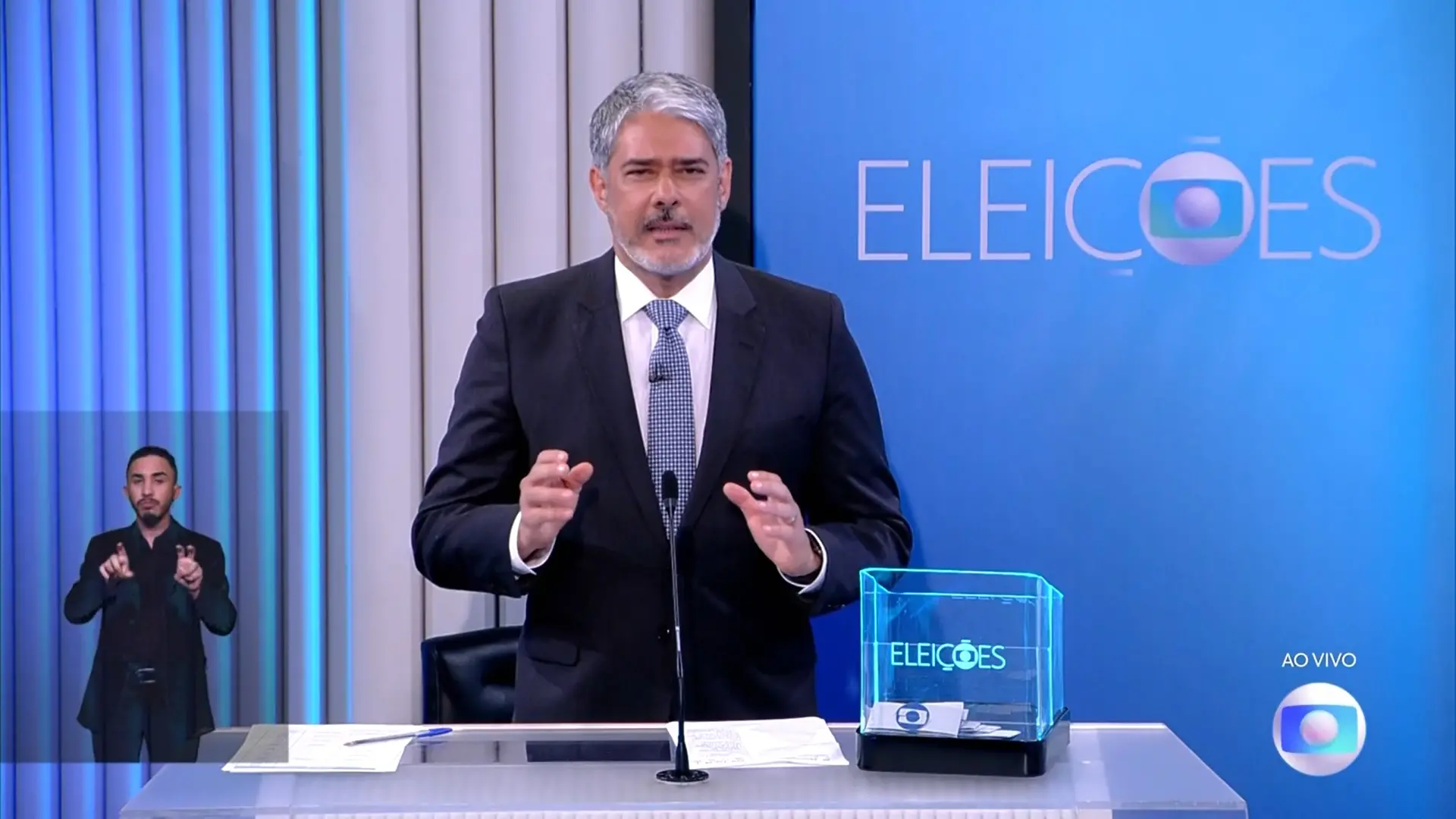 Willian Bonner também foi assunto nas redes sociais pelo nível de controle emocional no confronto entre os candidatos