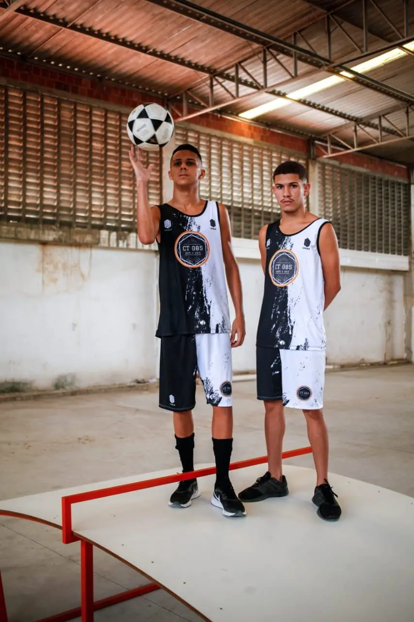 Davi e Luiz buscam levar o nome do Ceará para o mundo, no teqball