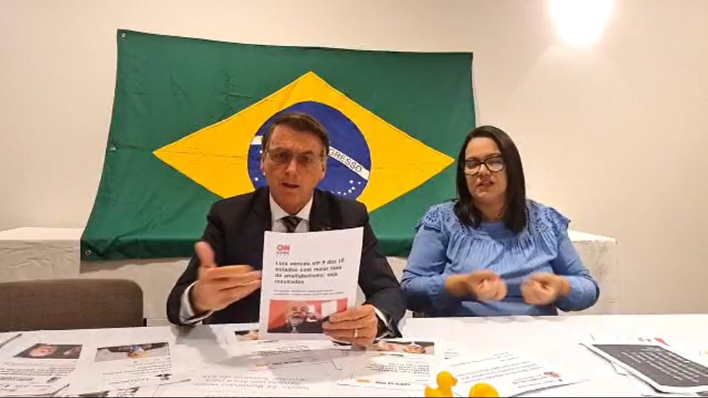 Jair Bolsonaro falou sobre assunto em transmissão via internet