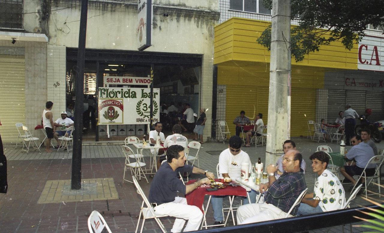 Pratos regionais e ponto de encontro das amizades