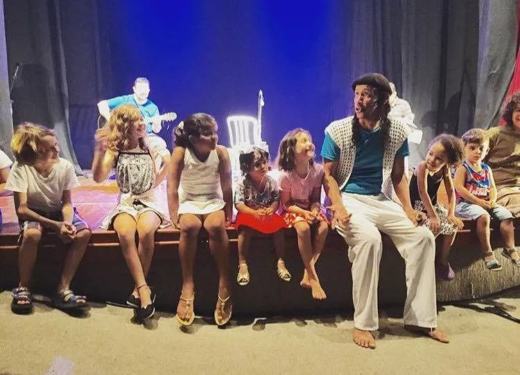 Marcos Maracatu apresenta atividades musicais
