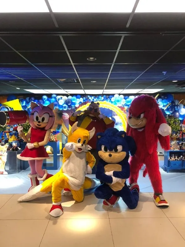 Programação conta com show cover de Sonic