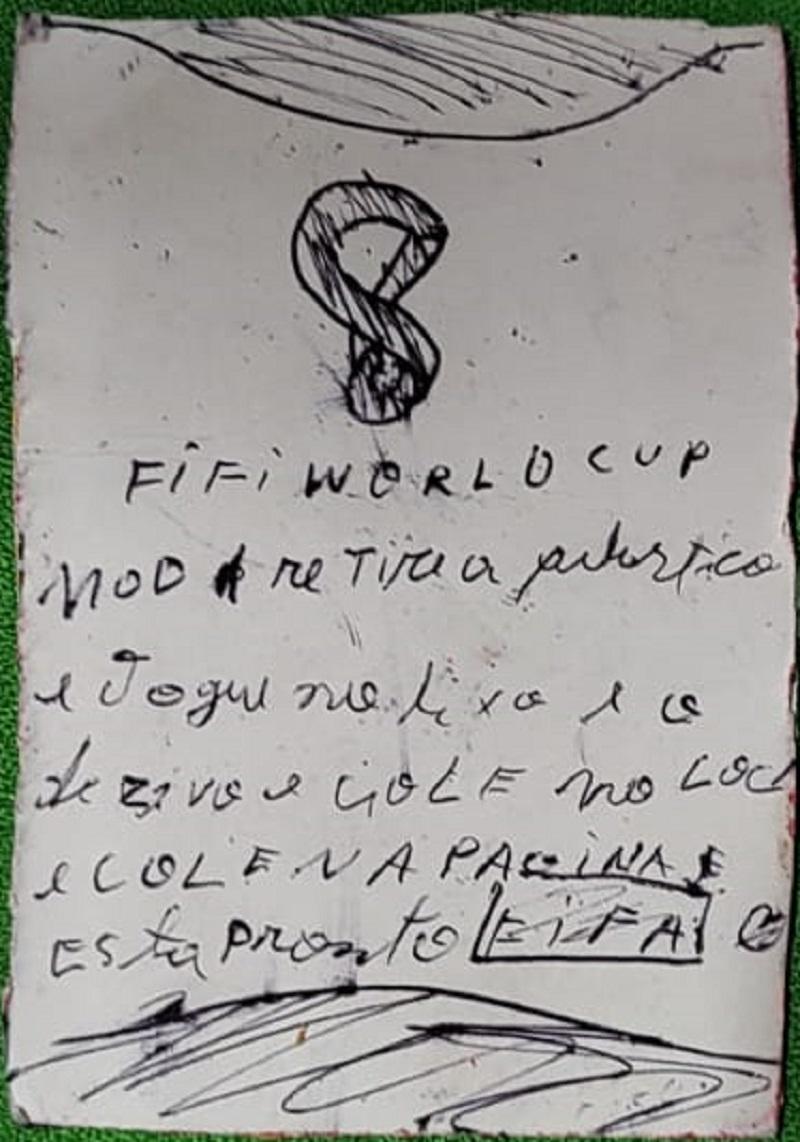 Imagem mostra o verso de uma figurinha da Copa