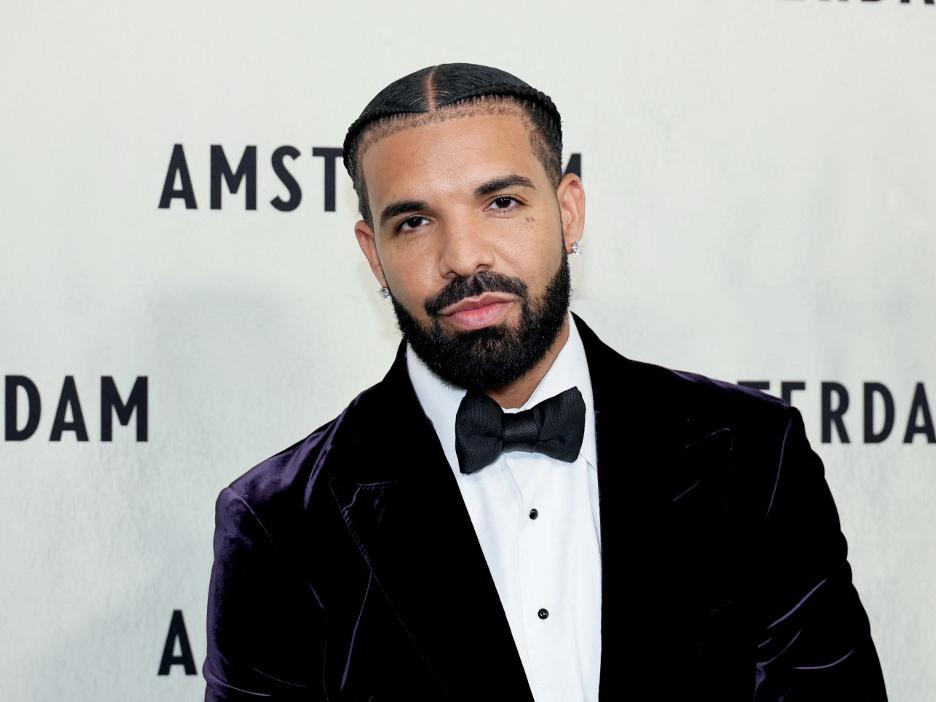 Jon vai conhecer Duda Rubert amanhã pessoalmente no show do Drake