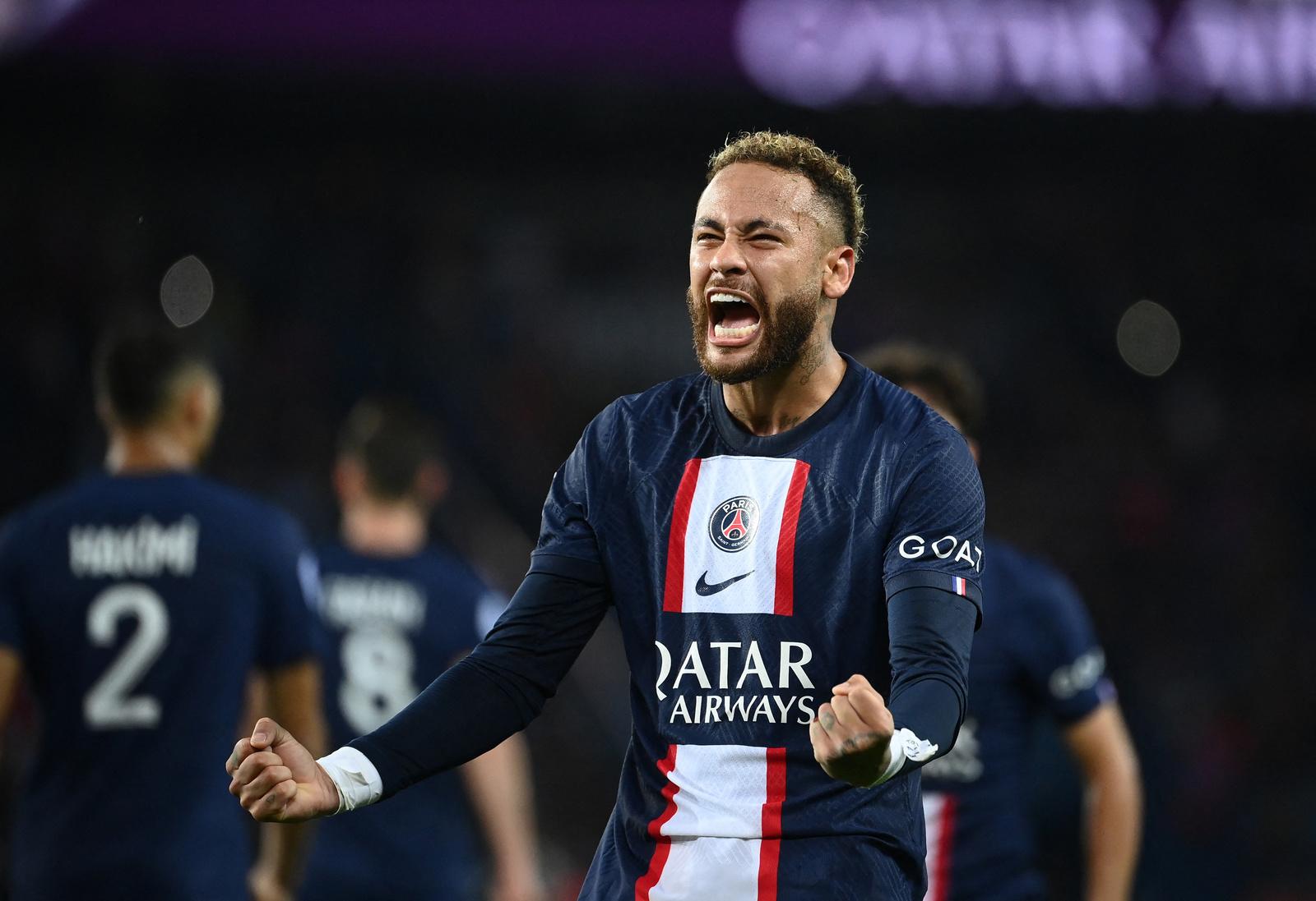 Neymar comemora gol pelo PSG