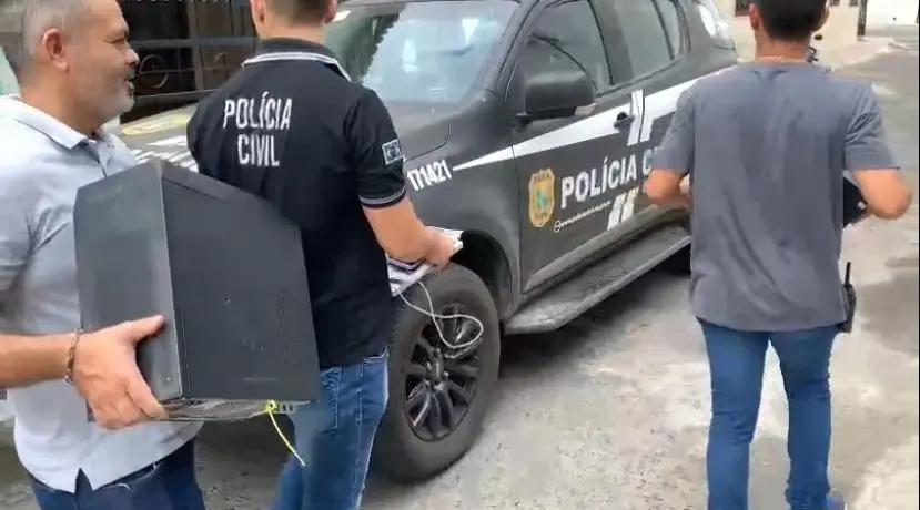 Polícia Civil apreende computadores do CAC que possuía a arma utilizada no crime em escola de Sobral