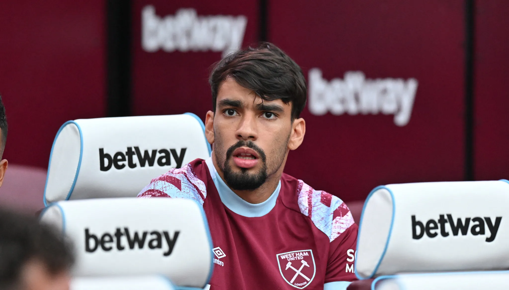 Lucas Paquetá defende o West Ham