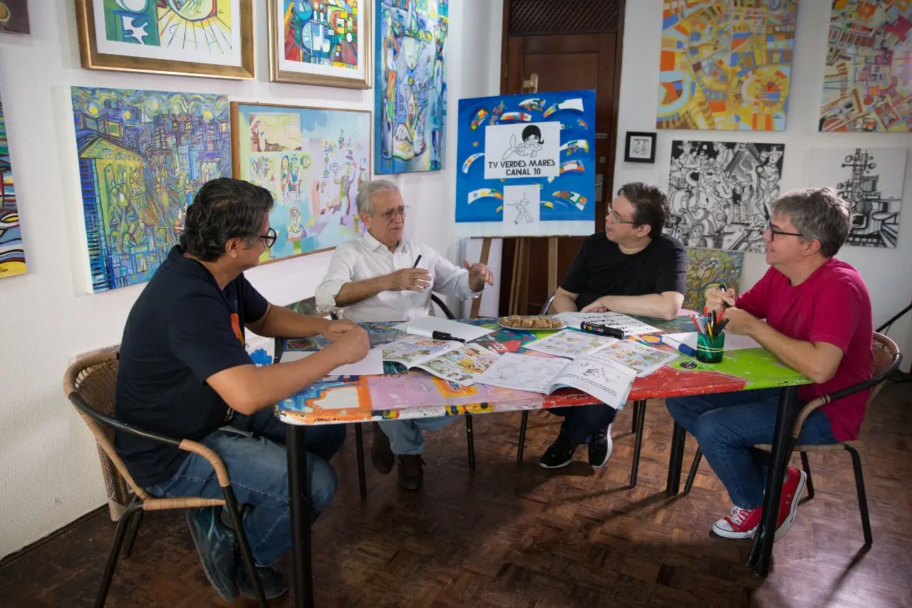 Mino reencontra Valdijunio Rodrigues, J. J. Marreiro e Daniel Brandão: artistas que integraram, entre outros nomes, a equipe responsável por desenvolver as HQs do Capitão Rapadura