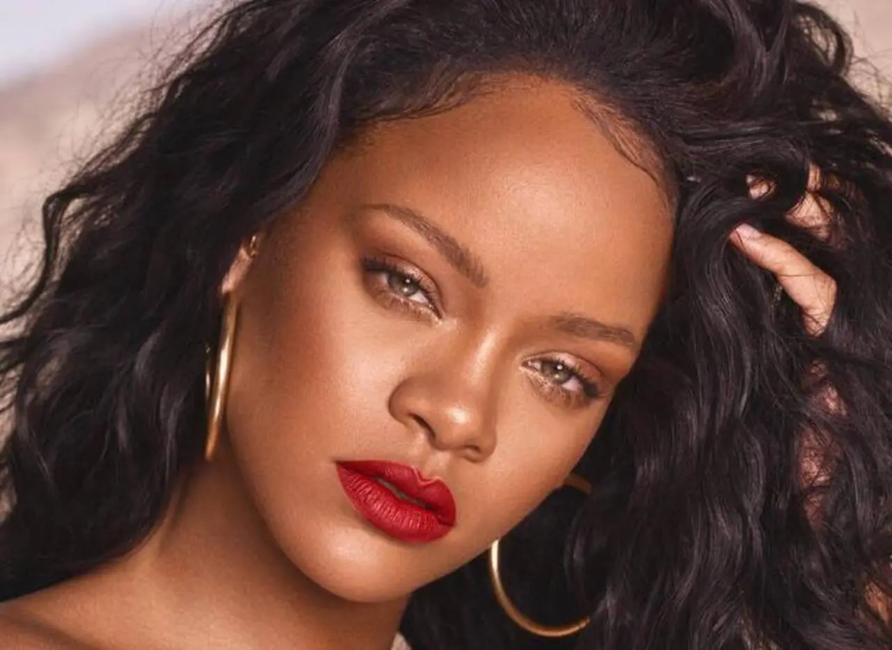 Rihanna será atração do show de intervalo do Super Bowl 2023