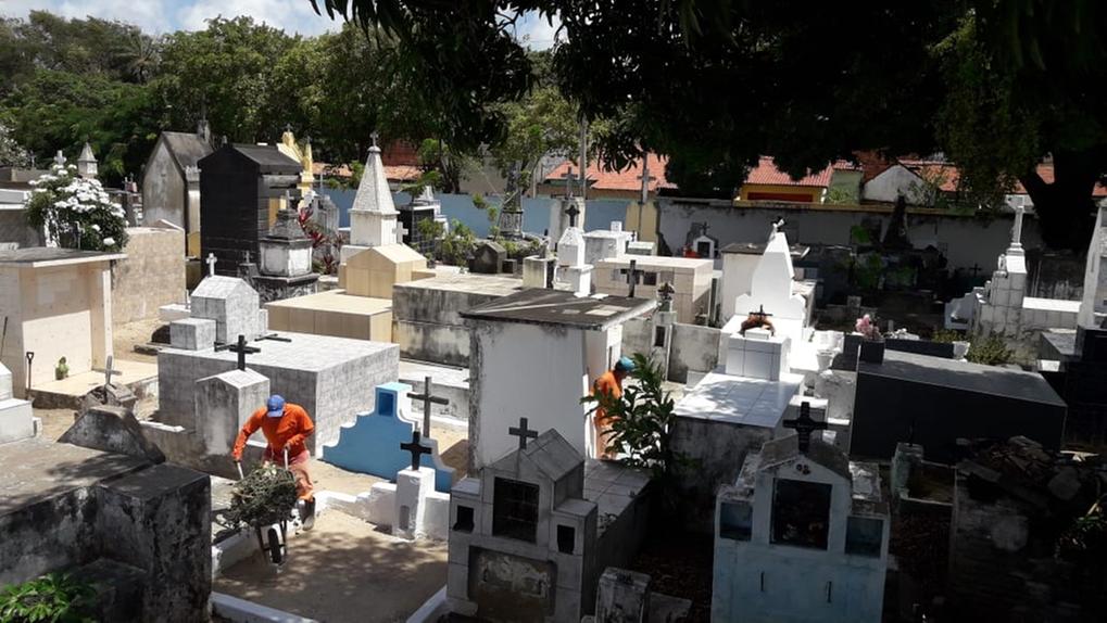Cemitérios em Fortaleza recebem programação da Prefeitura de Fortaleza para o Dia de Finados