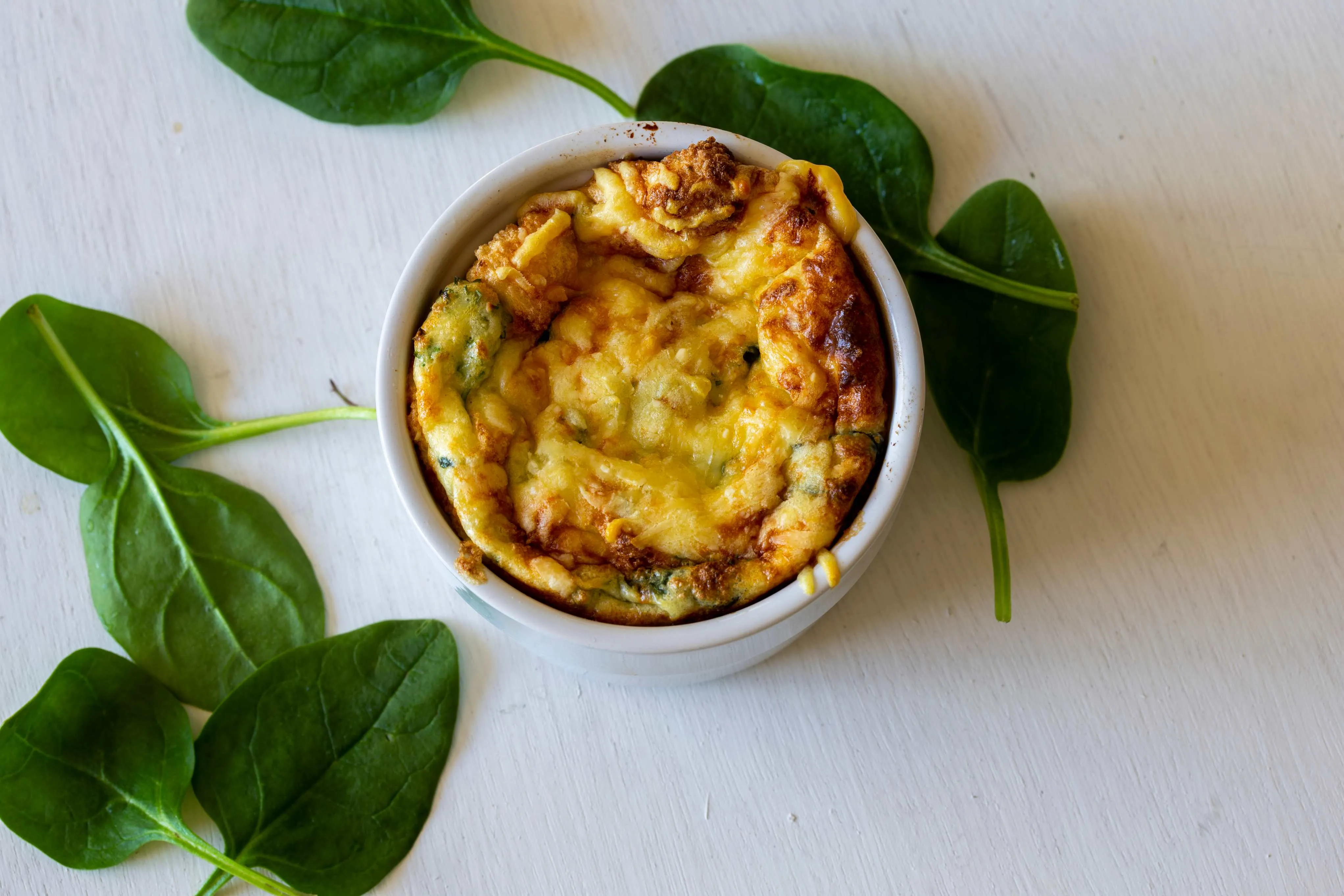 Assim como omelete de espinafre, o suflê também tem origem na França