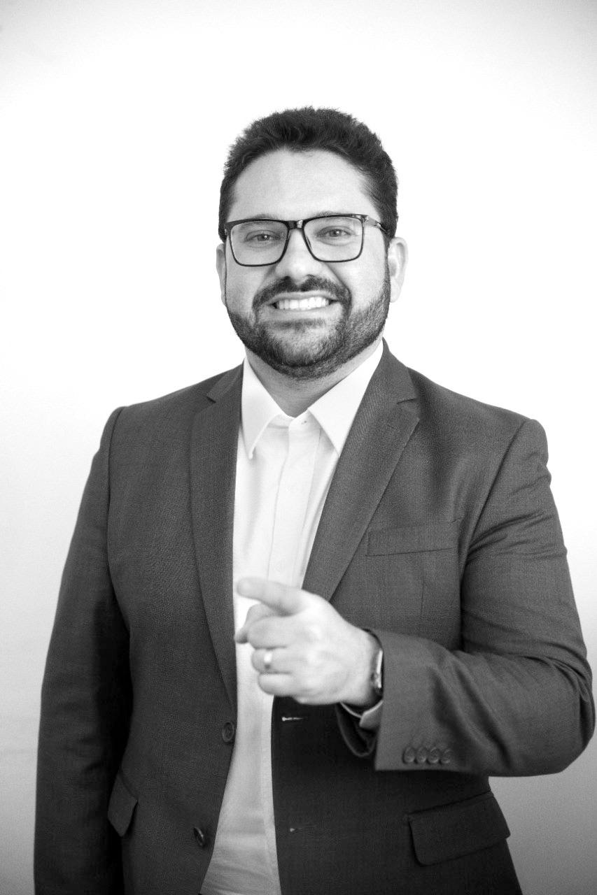 Retrato frontal Inácio Aguiar