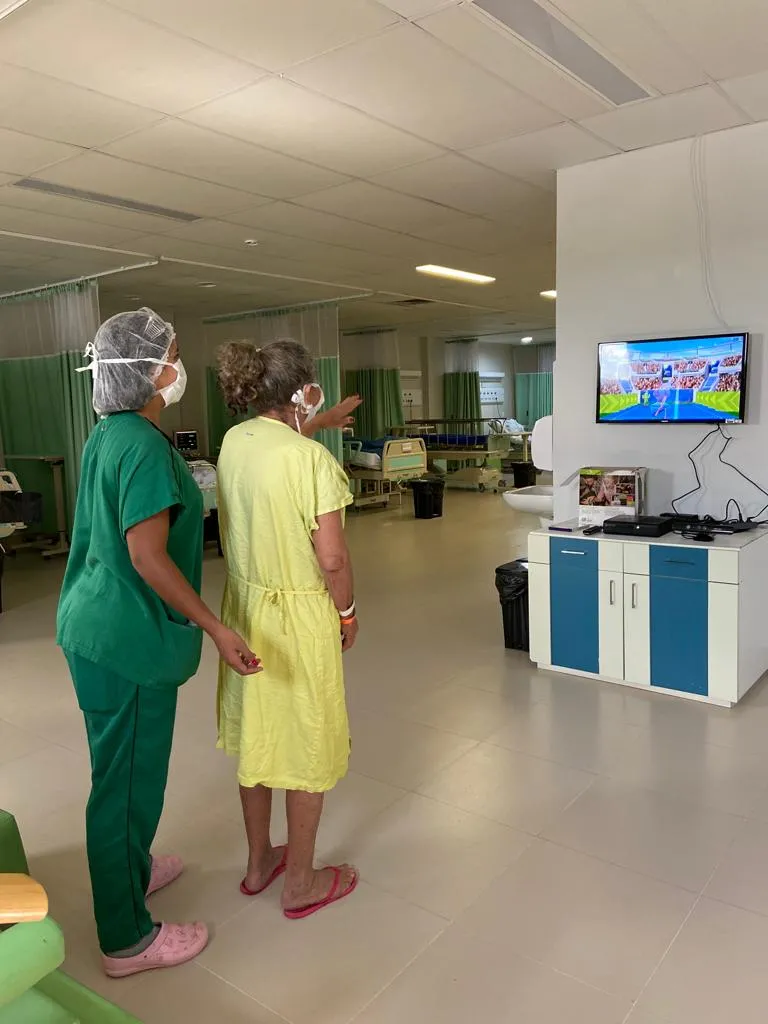 Ao paciente que é identificado ter o perfil e que ele aceite participar do tratamento, há um acompanhamento pela que equipe multidisciplinar do HRSC