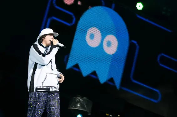 Nattan mostrou versão mais pop do forró com arranjos eletrônico e sanfona ressaltada em repertório