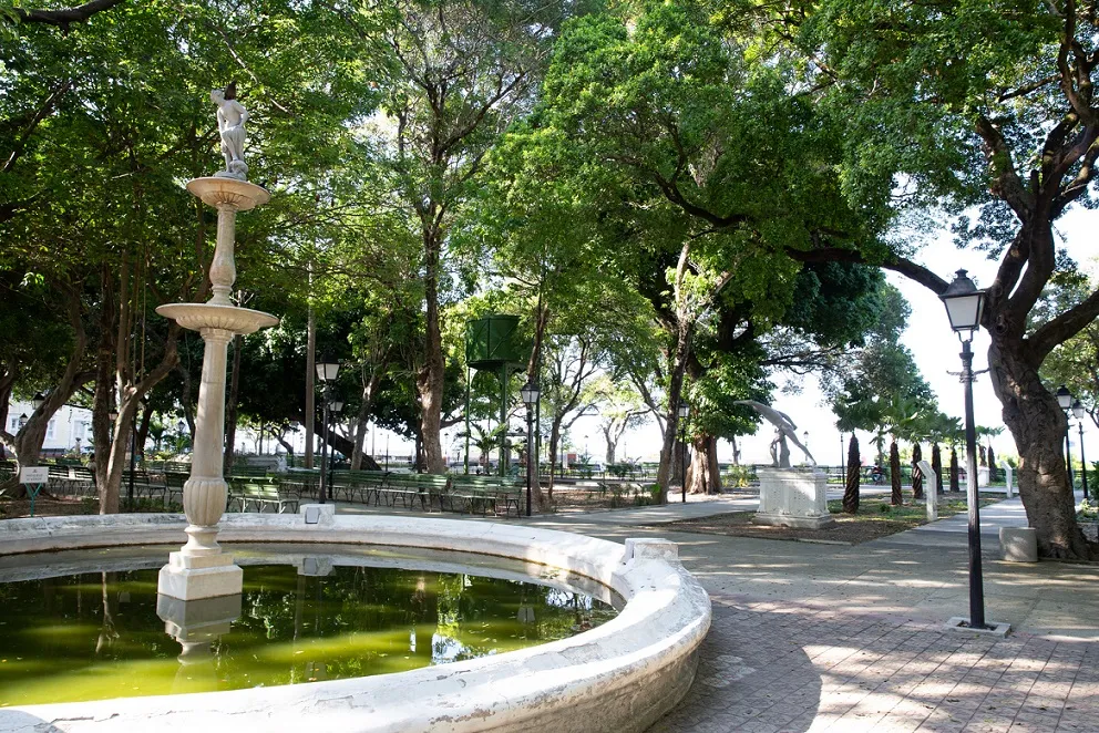Passeio Público, no Centro de Fortaleza, é um dos locais tombados a nível federal pelo Iphan.