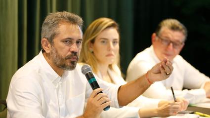 Elmano de Freitas deve anunciar mudanças na estrutura administrativa do Governo do Ceará