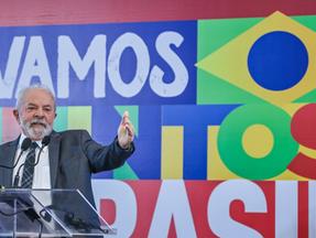 Lula reúne parlamentares aliados em Brasília