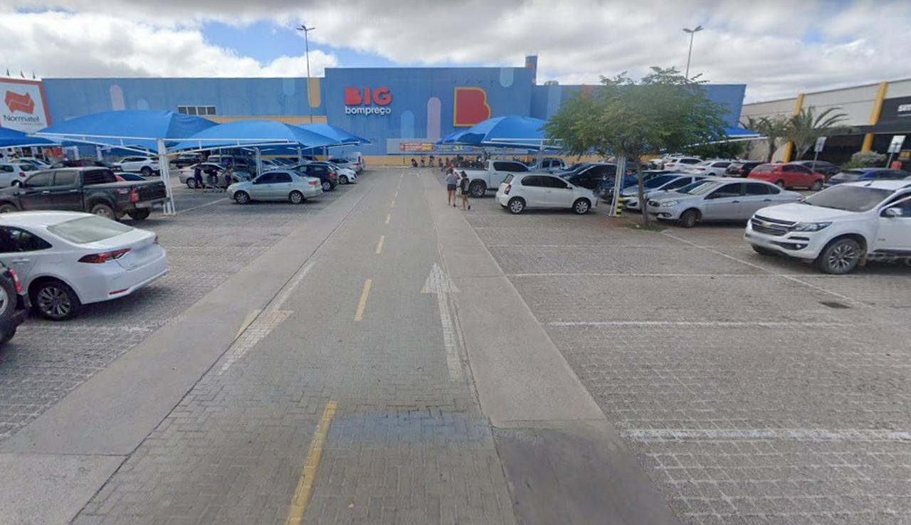 Big Bompreço faz liquidação para fechar