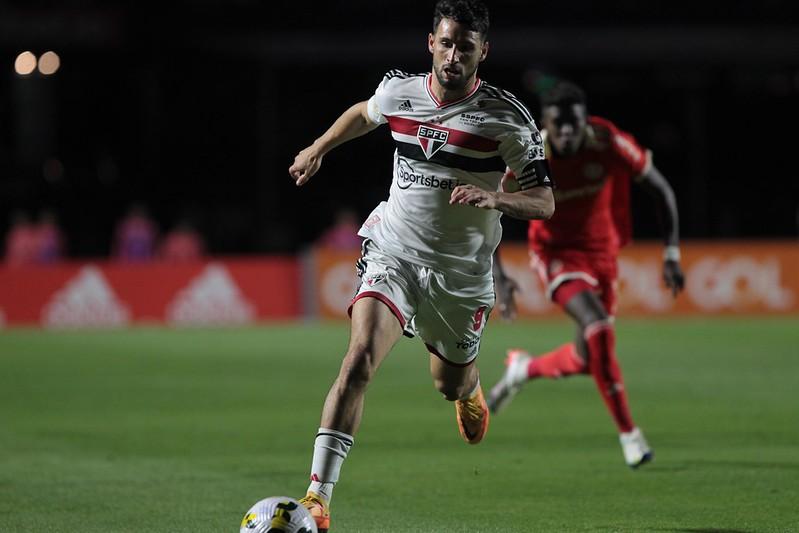 Goiás x São Paulo: onde assistir, escalações e horário do jogo pelo  Brasileirão