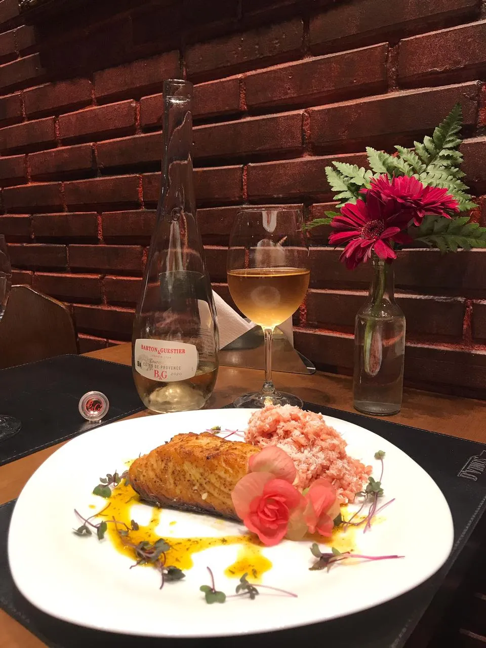 D'vinos oferece vinho à vontade nas sextas-feiras