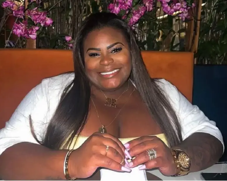 Jojo Todynho num restaurante