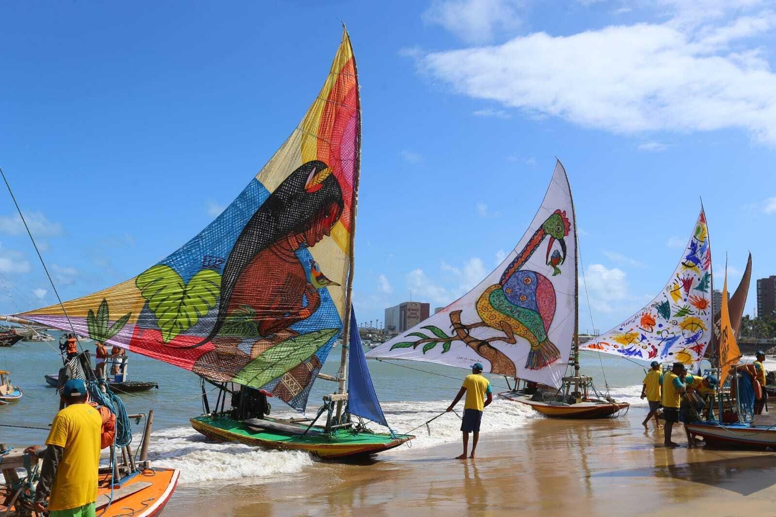 Jangada participante da exposição de flutuantes Aquavelas da 12ª edição do Encontro Sesc Povos do Mar, 20 de novembro de 2022