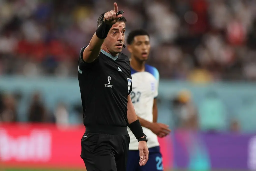 Raphael Claus em ação na arbitragem