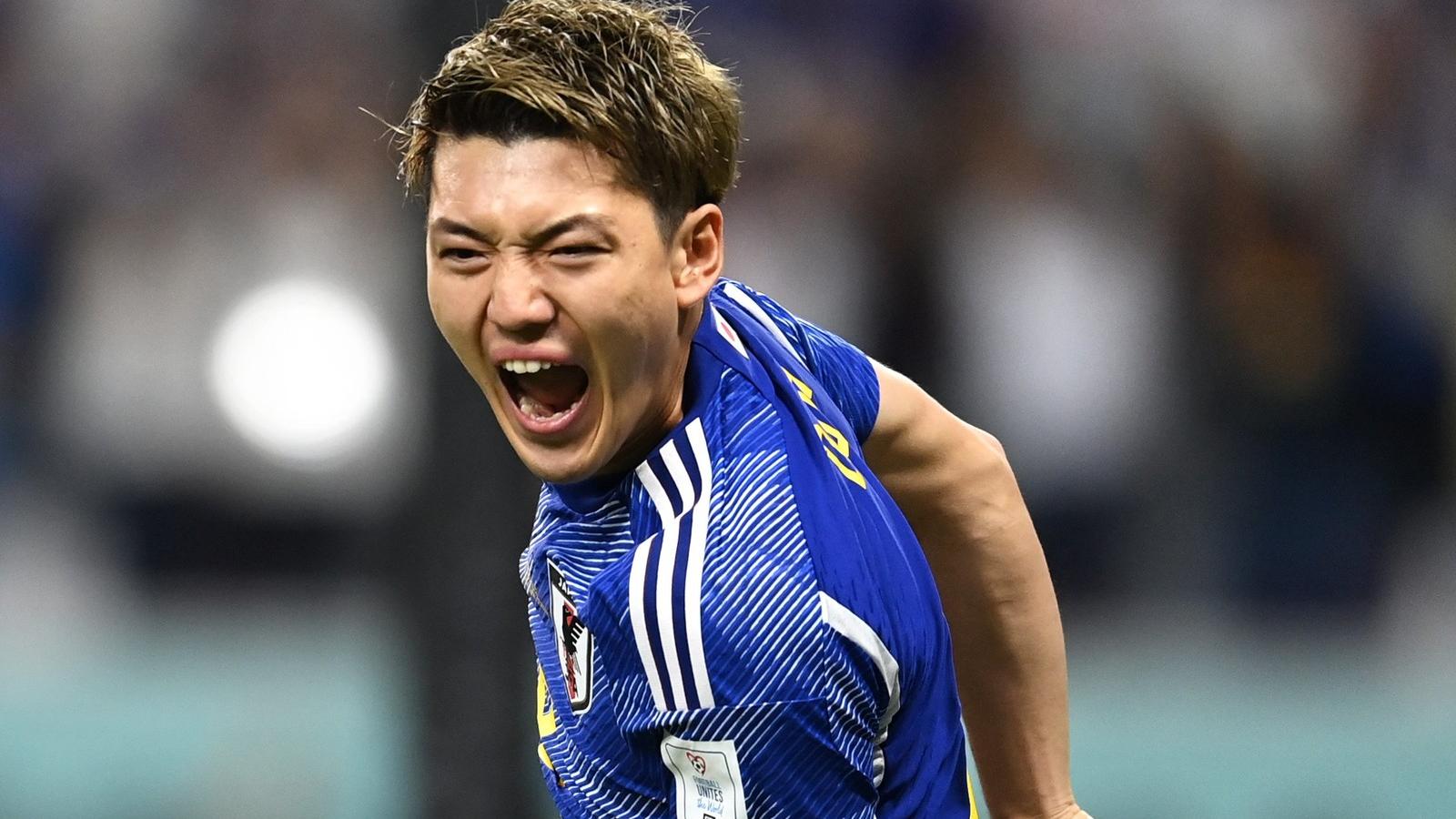 Copa do Mundo: Entenda por que a bola 'fora' do segundo gol do Japão contra  a Espanha estava dentro