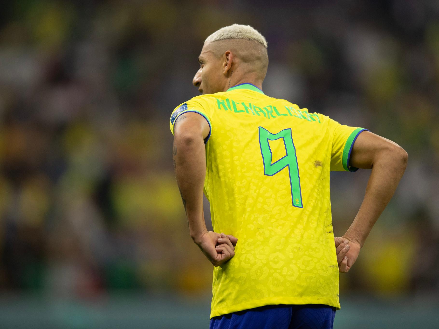 Na estreia da temporada 2023/24, Richarlison completa 201 jogos na