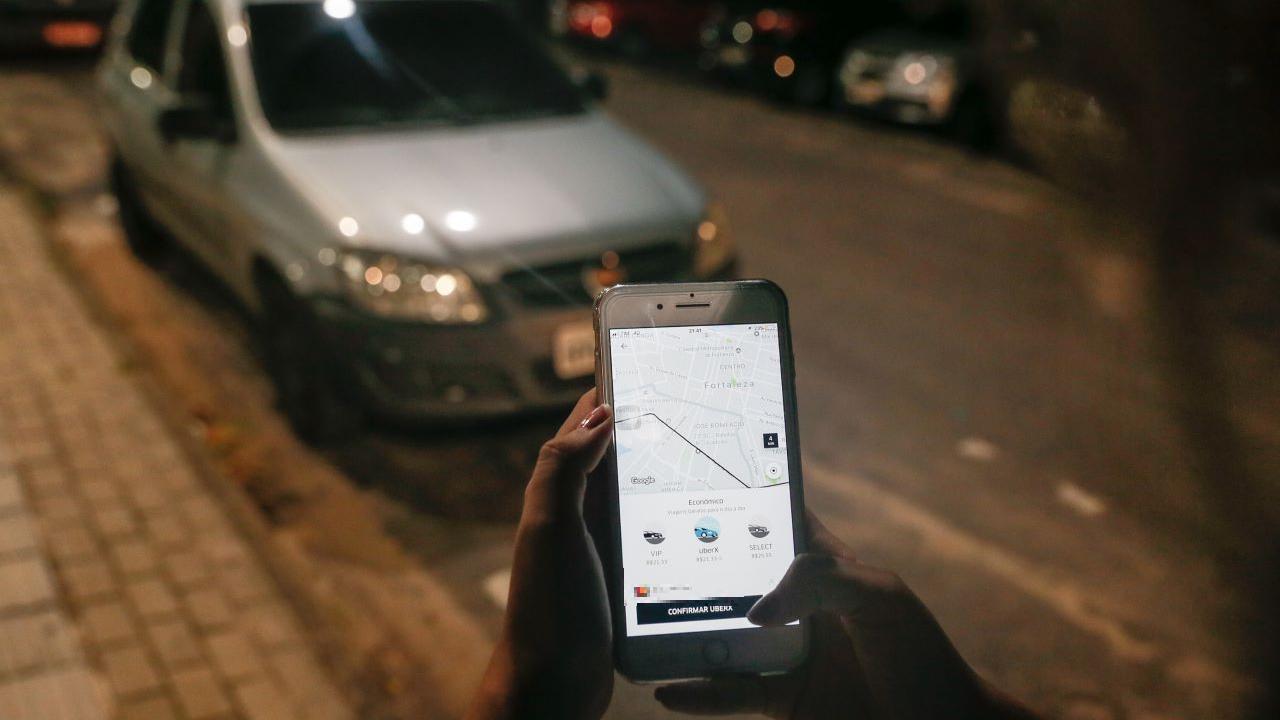 Uber agora pode ser chamado pelo WhatsApp no Brasil - TecMundo