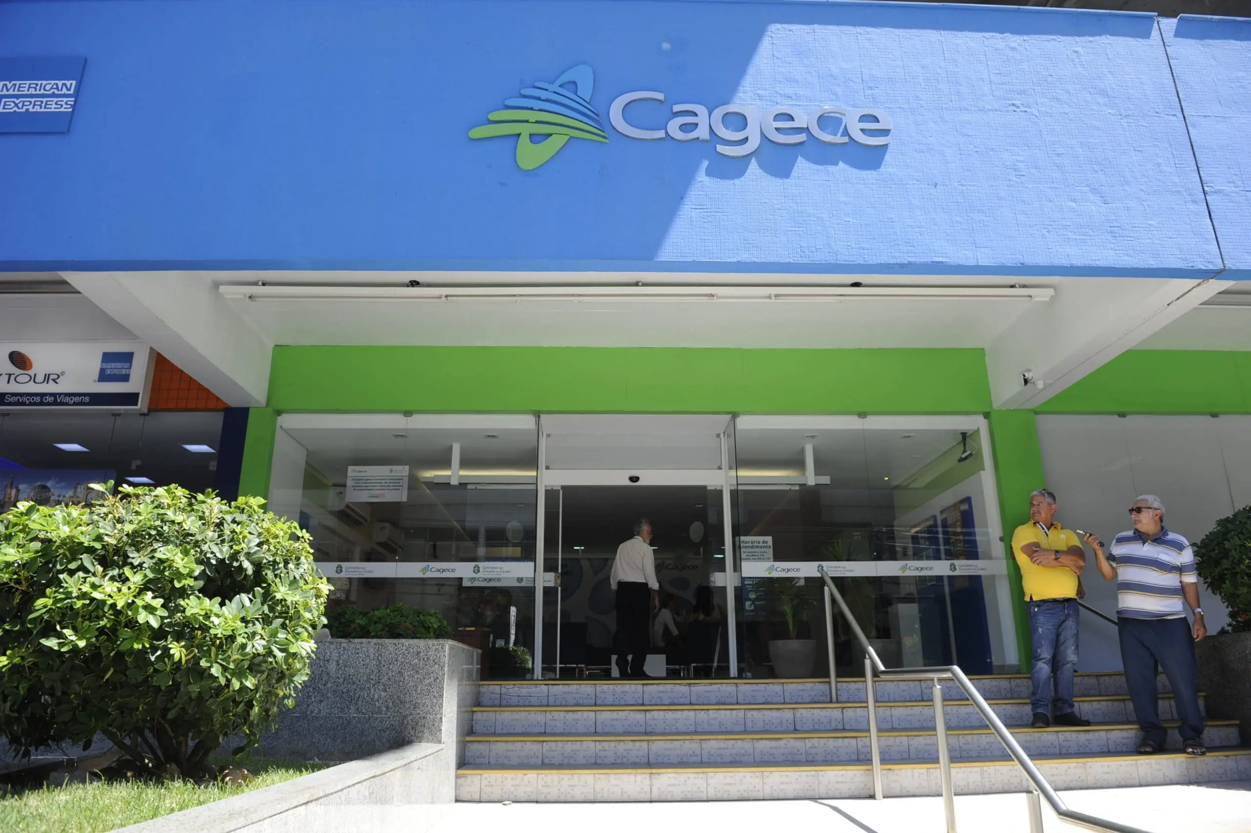 Fachada de agência da Cagece
