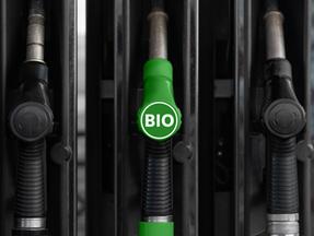 Bomba de combustível diferencia biodiesel e diesel