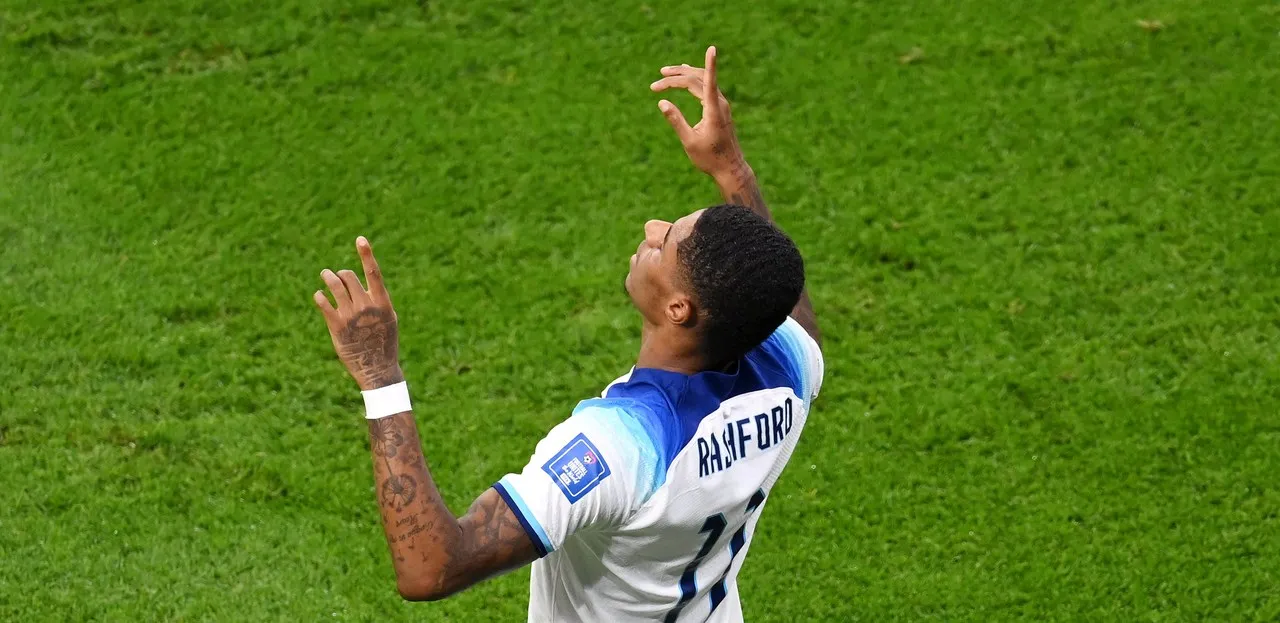 Rashford marcou dois gols, sendo um belo gol de falta na vitória da Inglaterra