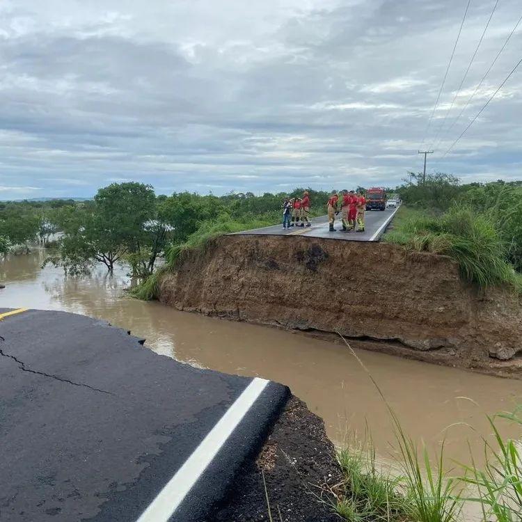 sergipe, estradas, desabamento, vítimas