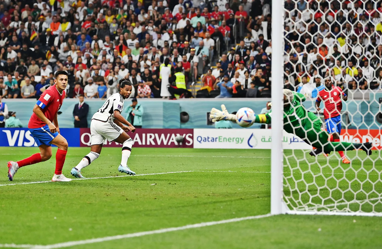 A Alemanha abriu o placar com Gnabry